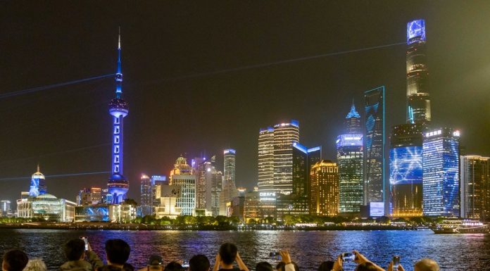 Cina: le imprese straniere aumentano gli investimenti a Shanghai per cogliere le crescenti opportunità