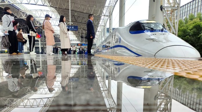 Cina: vacanze primo maggio, viaggi in treno di passeggeri superano 100 mln
