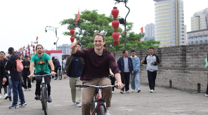 Cina: Festa del Lavoro, aumentano i pagamenti dei visitatori stranieri durante le vacanze