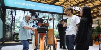 Cina: in corso a Shanghai la Fiera internazionale della bicicletta (1)