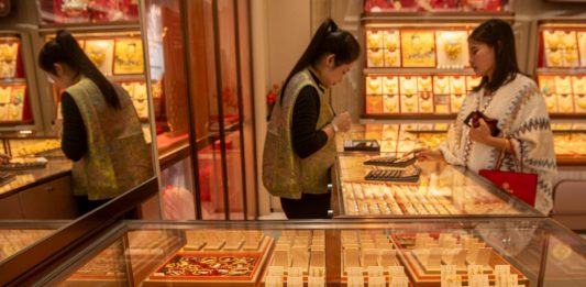 Cina: consumo di oro in aumento del 4,41% nel primo trimestre