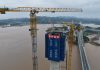 Cina: terminate le due torri principali del ponte stradale-ferroviario Taoyaomen (1)