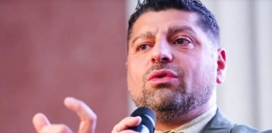 Ordine dei Biologi della Lombardia, Rudy Alexander Rossetto denuncia il Presidente della Federazione Nazionale