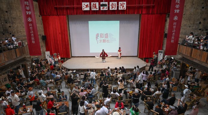 Cina: casa da tè di Chongqing integra ristorazione e cultura (2)