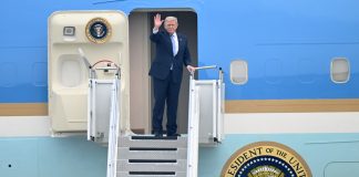 Trump conclude la visita in Cina e lascia Pechino