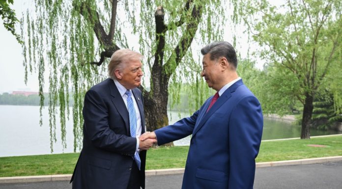 Xi e Trump hanno avuto un incontro riservato a Pechino (1)