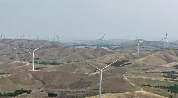 Cina: Mongolia Interna, la Zhenglan Banner accelera lo sviluppo di nuove energie (1)