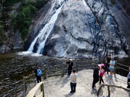 Cina: le cascate di Jinping acquistano popolarità come meta turistica (2)