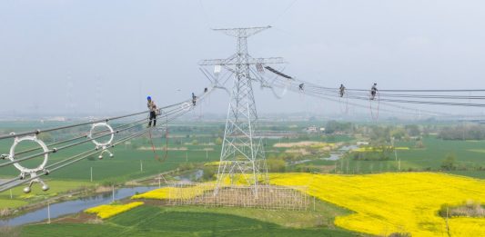 Cina: la produzione elettrica delle grandi imprese sale del 2,6% ad aprile