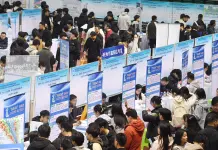 Cina: mercato del lavoro complessivamente stabile ad aprile