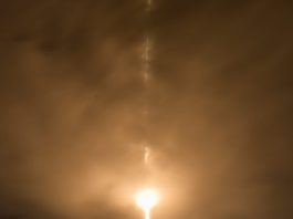Cina: lanciato razzo con un nuovo gruppo di satelliti (2)