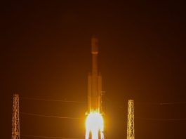 Cina: lanciato razzo con un nuovo gruppo di satelliti (3)