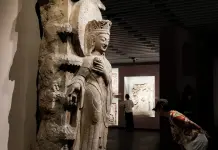 Cina: a Guanghan inaugurata la mostra “Grotte di Yungang” (1)