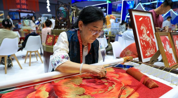 Cina: Shenzhen, al via 22esima Fiera delle industrie culturali (1)