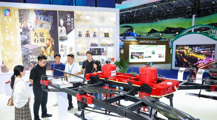 Cina: apre a Chongqing fiera internazionale per investimenti, commercio (1)