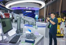 Cina: apre a Chongqing fiera internazionale per investimenti, commercio (2)