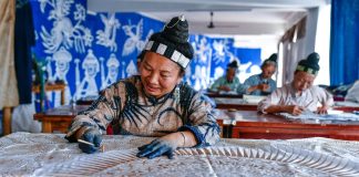 Cina: la tintura a cera Miao tra tradizione e nuove opportunità (3)
