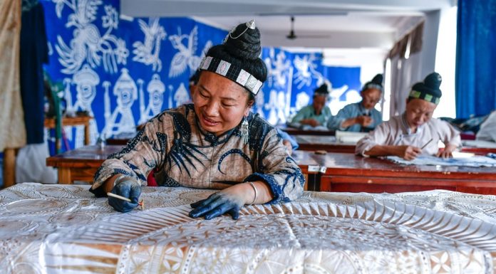 Cina: la tintura a cera Miao tra tradizione e nuove opportunità (3)