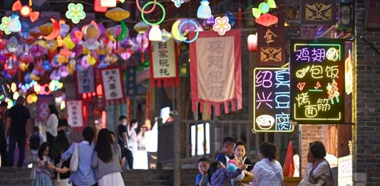Cina: Hebei, Shijiazhuang promuove economia notturna per stimolare consumi (2)