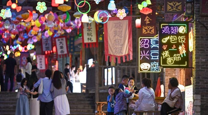 Cina: Hebei, Shijiazhuang promuove economia notturna per stimolare consumi (2)