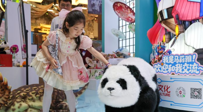 Cina: Shenzhen ospita 22esima Fiera internazionale delle industrie culturali (1)