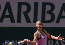 Tennis: la cinese Zheng Qinwen gareggia al Roland Garros (1)