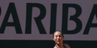Tennis: la cinese Zheng Qinwen gareggia al Roland Garros (1)