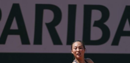 Tennis: la cinese Zheng Qinwen gareggia al Roland Garros (1)