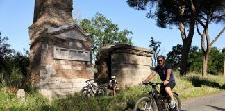 Roma: il bel tempo attira visitatori sull’Appia e al Parco degli Acquedotti (3)