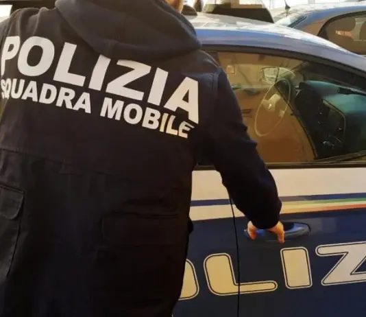 Truffavano anziani fingendosi addetti comunali, due arresti a Torino