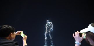Cina: Tianjin, droni e robot protagonisti al carnevale tecnologico (1)