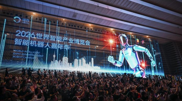 Cina: Tianjin, droni e robot protagonisti al carnevale tecnologico (3)