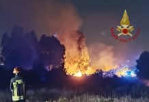 Nella notte vasto incendio di vegetazione a Quartu Sant’Elena
