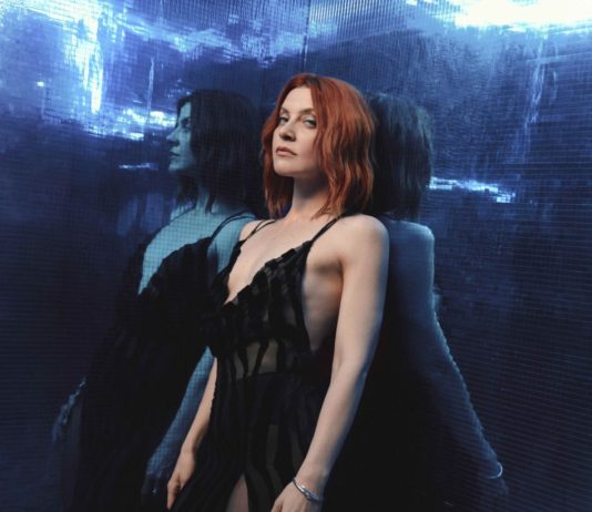 “Tu cosa fai questa sera”: esce il nuovo singolo di Noemi