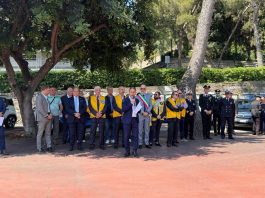 Ad Imperia consegnato il tricolore agli alunni delle scuole del territorio