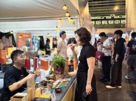Cina: fiera del tè anima la comunità di Financial Street (1)