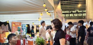 Cina: fiera del tè anima la comunità di Financial Street (1)