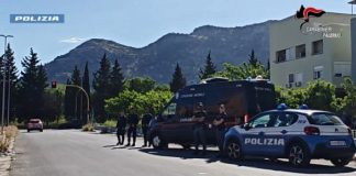 Blitz nel quartiere Zen di Palermo, arresti e denunce