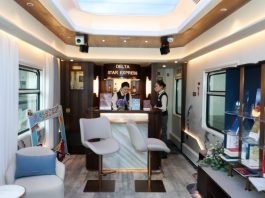 Cina: Delta Star Express parte da Shanghai verso lo Xinjiang (1)