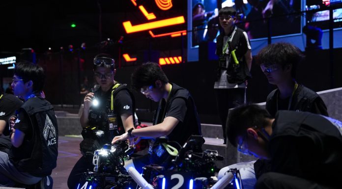 Cina: Changsha ospita la Competizione regionale del RoboMaster 2026 (1)