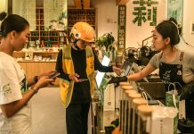 Cina: la tecnologia rende il Guangxi un polo globale dell’industria di tè