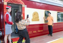 Cina: Delta Star Express parte da Shanghai verso lo Xinjiang (3)