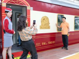 Cina: Delta Star Express parte da Shanghai verso lo Xinjiang (3)