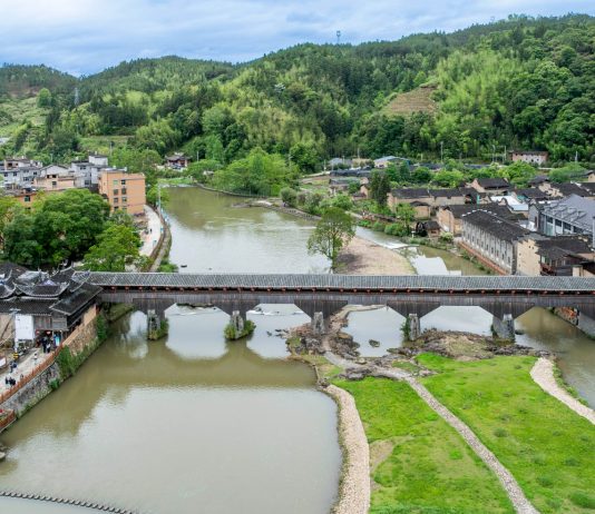 Cina: ponti ad arco in legno del Fujian tra tutela e tradizione (1)