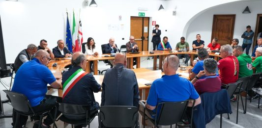 Todde incontra i sindacati e i metalmeccanici del Sulcis