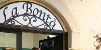La Mozzarella di Bufala Campana Dop torna in tv: in onda un nuovo spot con testimonial Serena Autieri