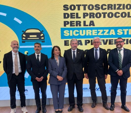 Liguria, firmato il protocollo d’intesa per la promozione della sicurezza stradale