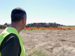 Puglia, collegamento ferroviario Brindisi Centrale-Aeroporto: il presidente Decaro visita il cantiere