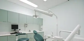 Come prendersi cura dei propri impianti dentali studio dentistico