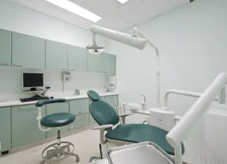 Come prendersi cura dei propri impianti dentali studio dentistico
